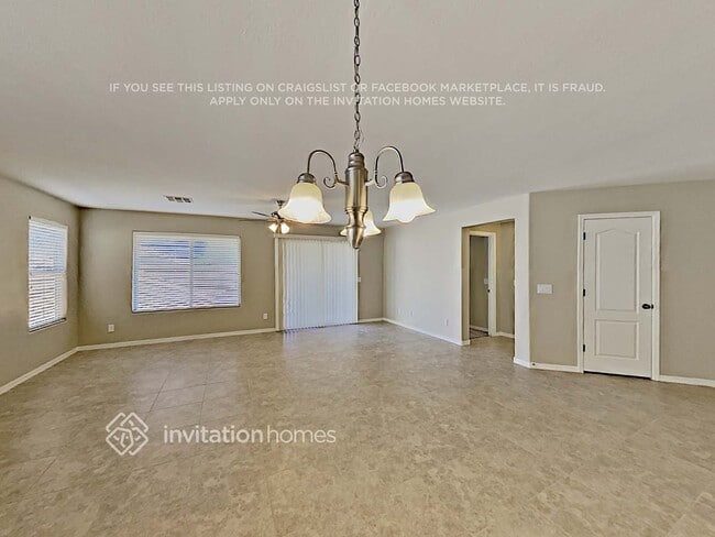 Foto del edificio - 928 W Desert Canyon Dr