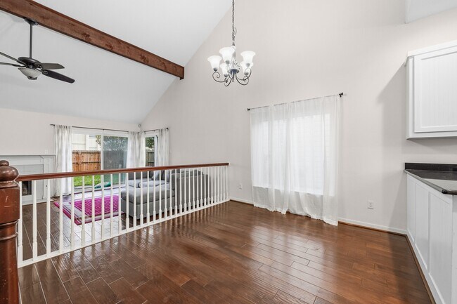 Foto del edificio - 13619 Braeswest Dr