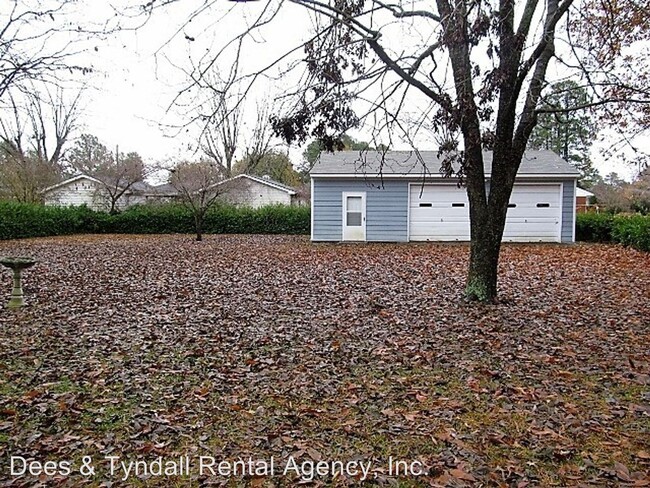 Building Photo - 3 br, 1 bath House - 1912 N. Berkeley Blvd.