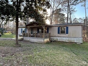 Building Photo - 111 Lakeside Woods Dr