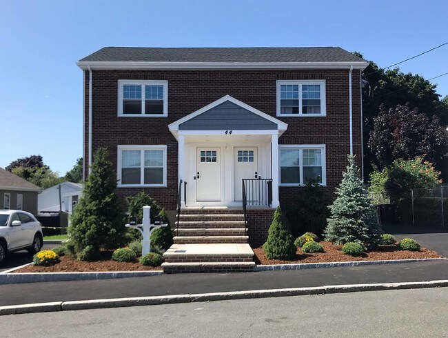 Property - 44 Patriot Pkwy