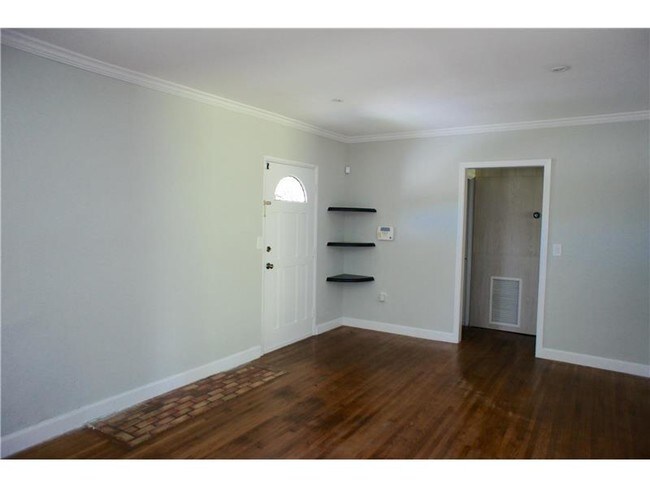 Building Photo - 9418 N Miami Ave