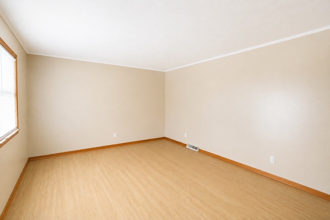 Building Photo - 3-Bedroom Home with Finished Basement, Garage & Huge Yard
