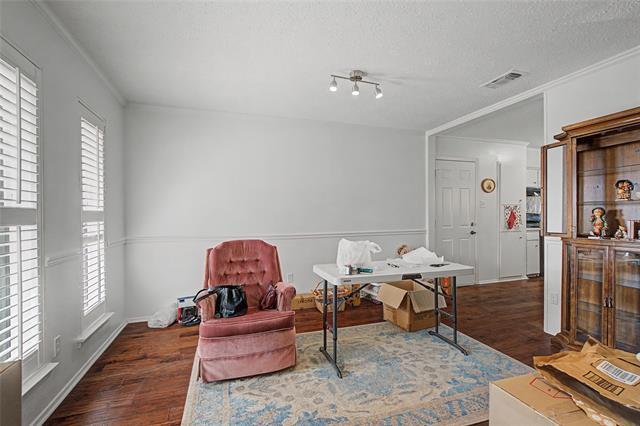 Foto del edificio - 2009 Charleston Dr