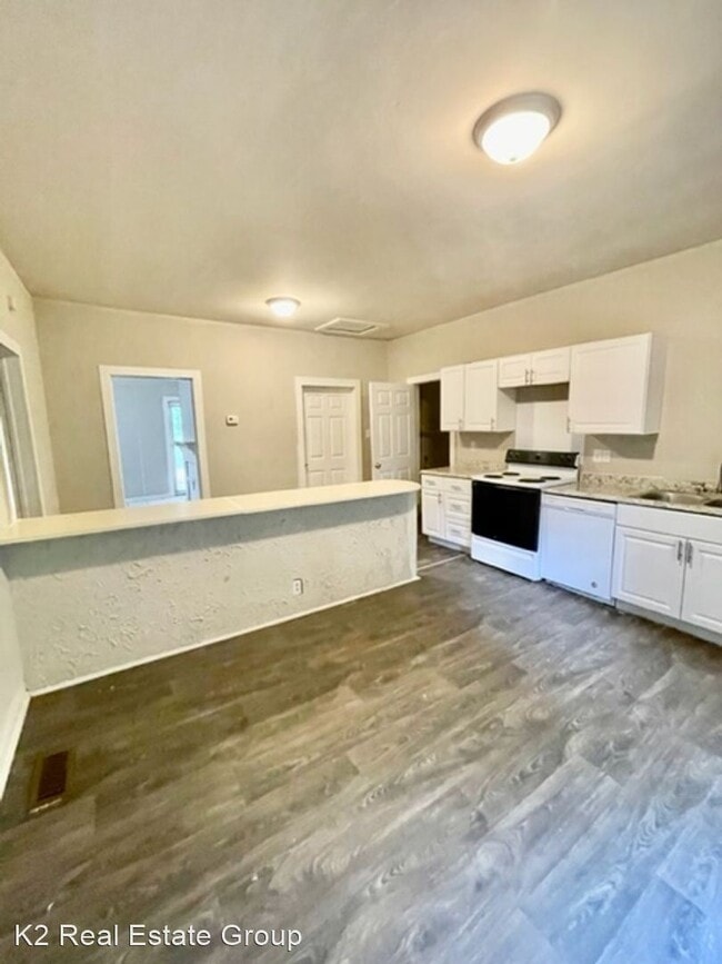 Building Photo - 3 br, 1 bath House - 805 Adams Ct