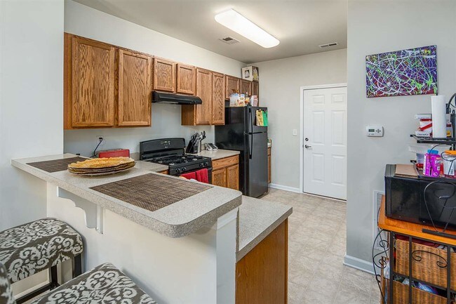 Foto del edificio - 6 Iris Ln