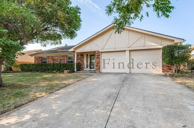 Building Photo - 1100 Rocky Canyon Rd