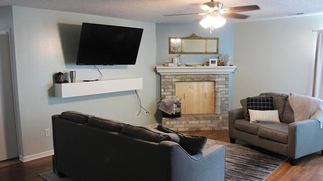 Foto del edificio - 1005 Weschester Ct