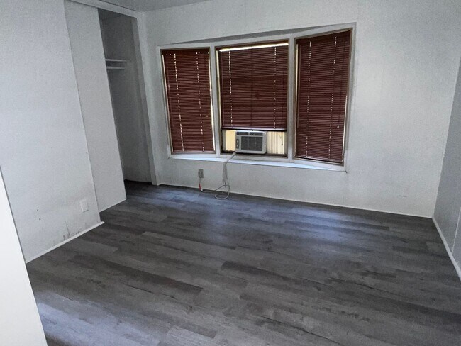 Foto del edificio - 1125 S Christiana Ave