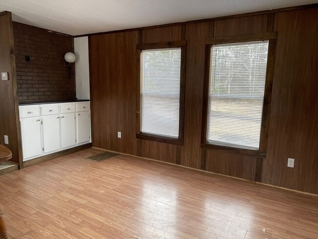 Foto del edificio - 2 BDRM 1.5 BA SINGLEWIDE MOBILE HOME IN PARK LOCATED IN ROBBINS