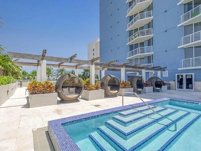 Foto del edificio - 1551 N Flagler Dr