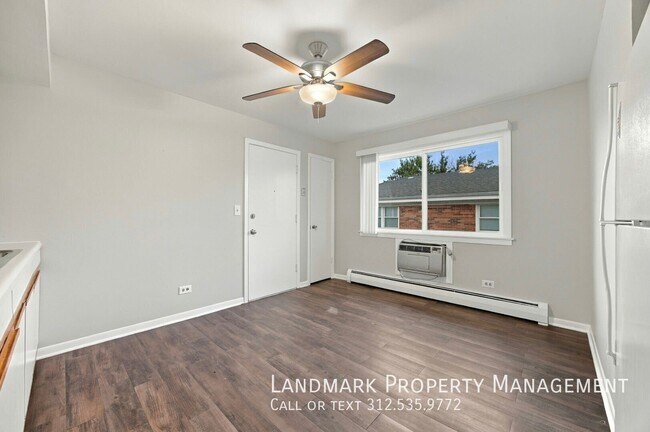 Foto del edificio - 448 Lincoln Ln
