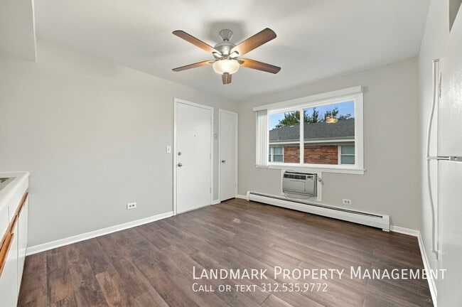 Building Photo - 448 Lincoln Ln