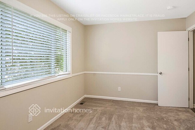 Foto del edificio - 1404 Falls Church Rd
