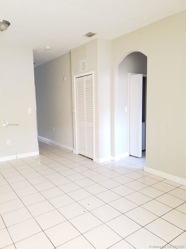 1568 SE 26th St Unit 102, Homestead, FL 33035 Condo for Rent in