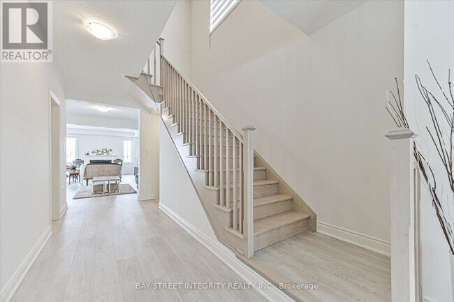 Photo du bâtiment - 1452 Wheatcroft Dr