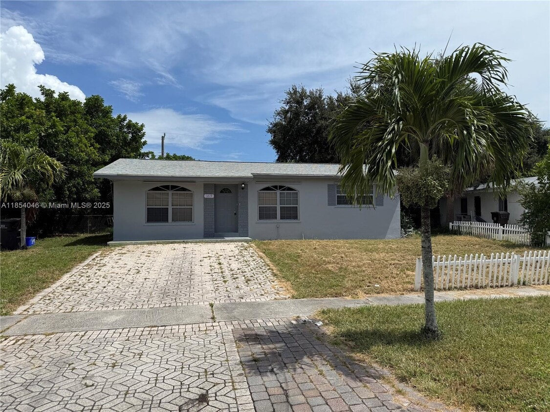 Foto principal - 1619 43rd St