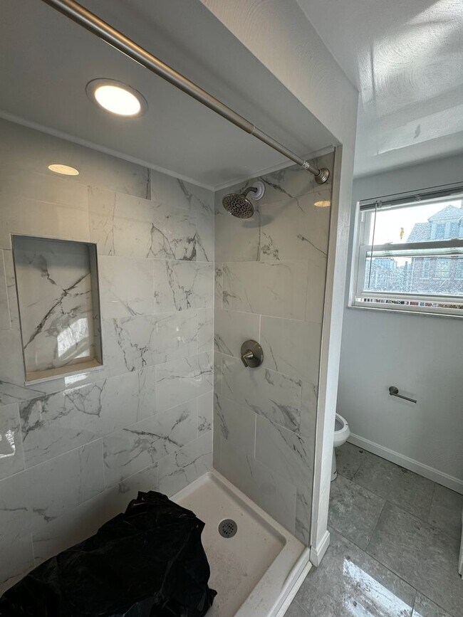 Foto del edificio - 4711 Liberty Ave