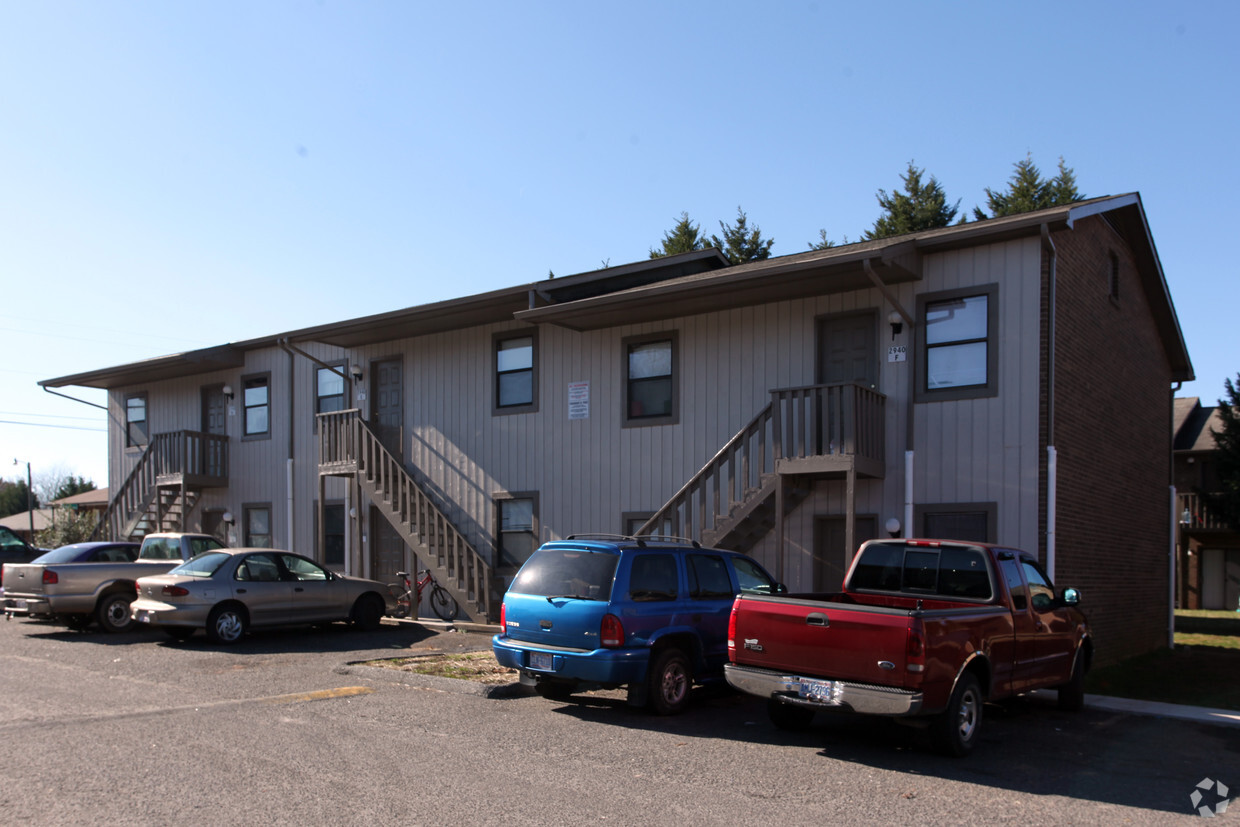 Building Photo - Cole Village Apartments