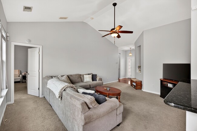 Foto del edificio - 7736 Kinston St