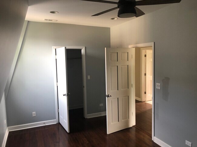 Bedroom - 4156 W School St
