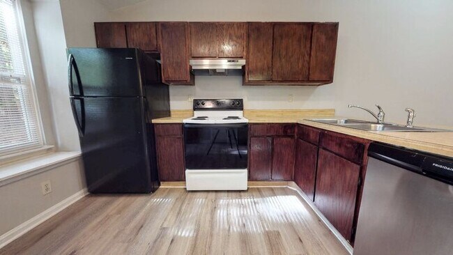 Foto del edificio - 909 W Chatham St
