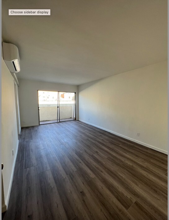 104: área de estar/dormitorio - 802 N West Knoll Dr