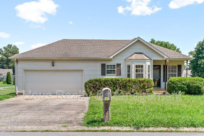 Primary Photo - 3279 S Senseney Cir