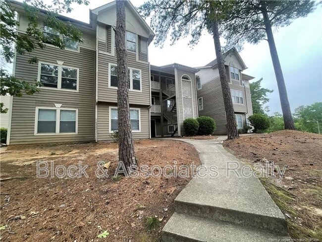 Foto del edificio - 1000 Wood Creek Dr