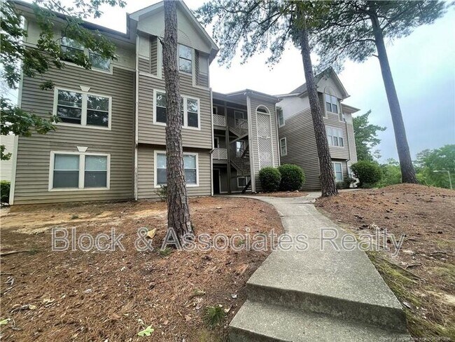 Building Photo - 1000 Wood Creek Dr