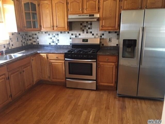 Building Photo - 120-22 200th St