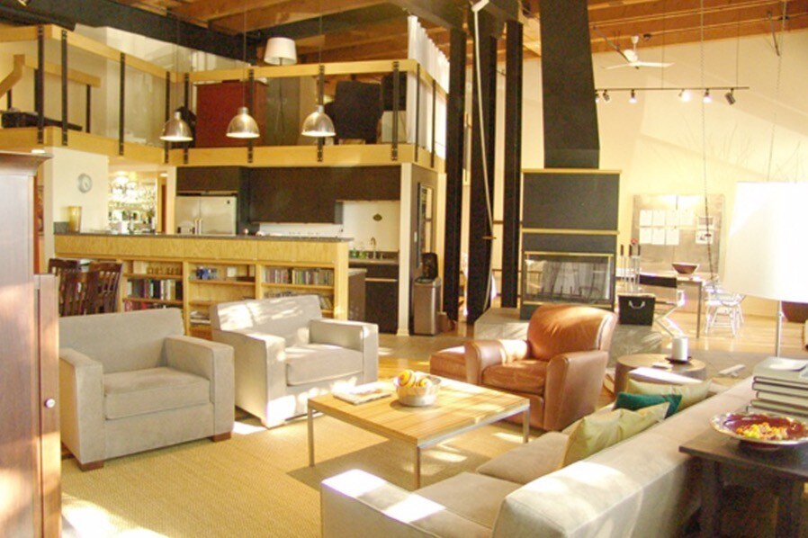 Living room - 407 N Elizabeth St