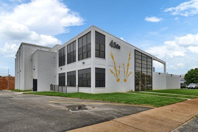 Foto del edificio - Make a Splash in the ol YWCA