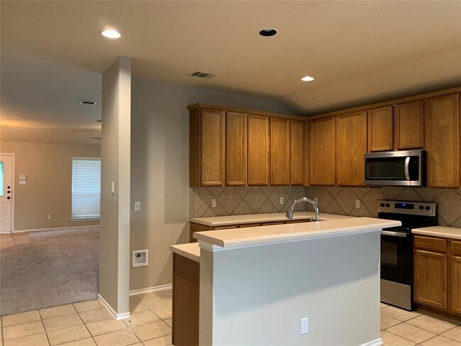 Building Photo - 705 Timothy John Dr