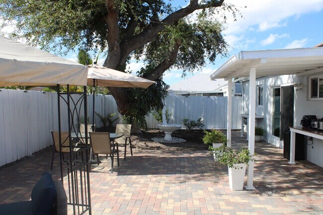 Foto del edificio - 10420 SW 207th St