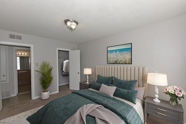 Foto del edificio - Hillcrest Apartments