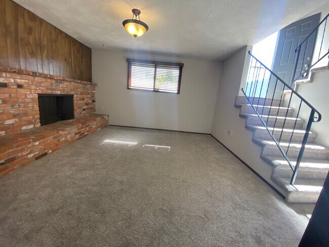 Foto del edificio - 2531-2533 E 27th Ave