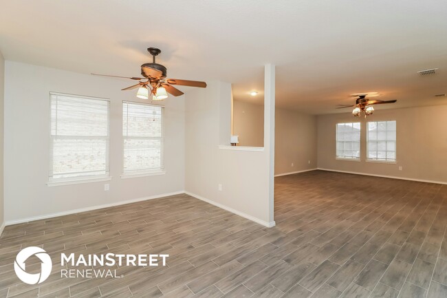 Building Photo - 830 Sheryn Dr
