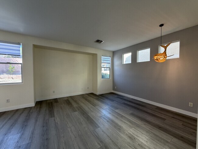 Foto del edificio - 10756 Turquoise Valley Dr