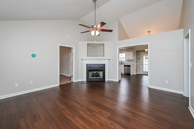 Foto del edificio - 901 Pebble Beach Cir
