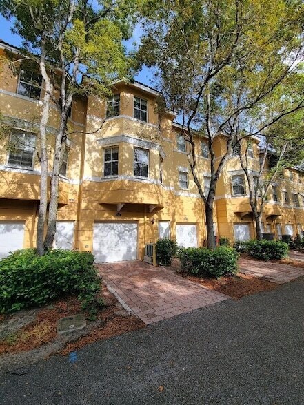 Foto principal - 3503 Shoma Dr