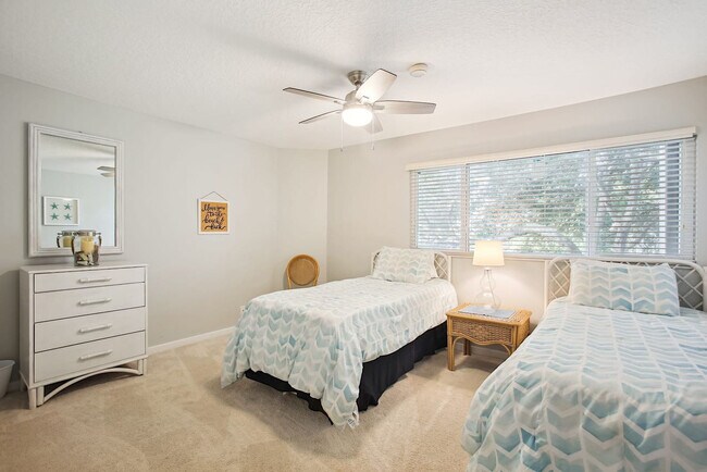 Building Photo - 180 Ocean Hibiscus Dr
