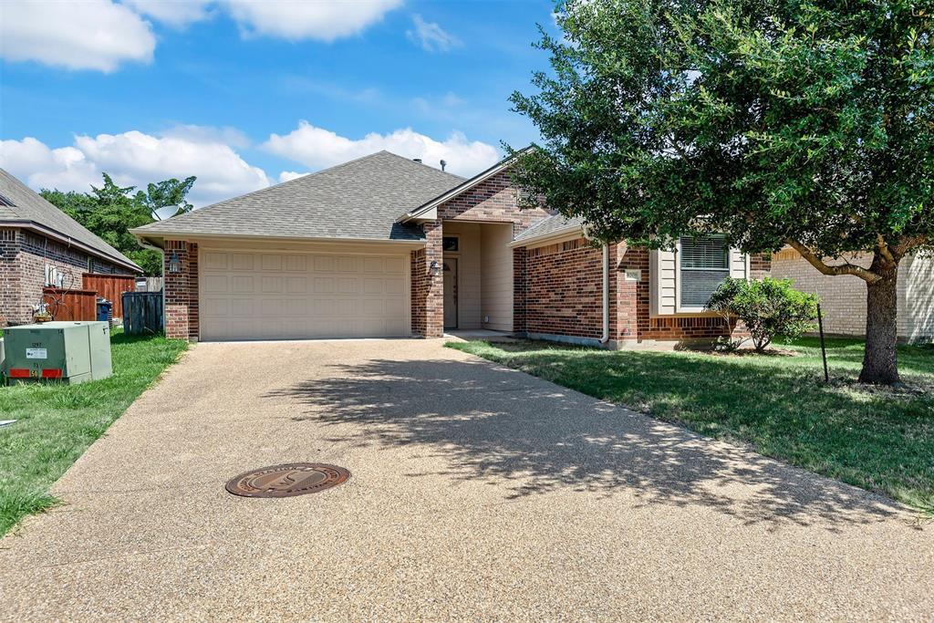 Foto principal - 4208 Carnes Ct S