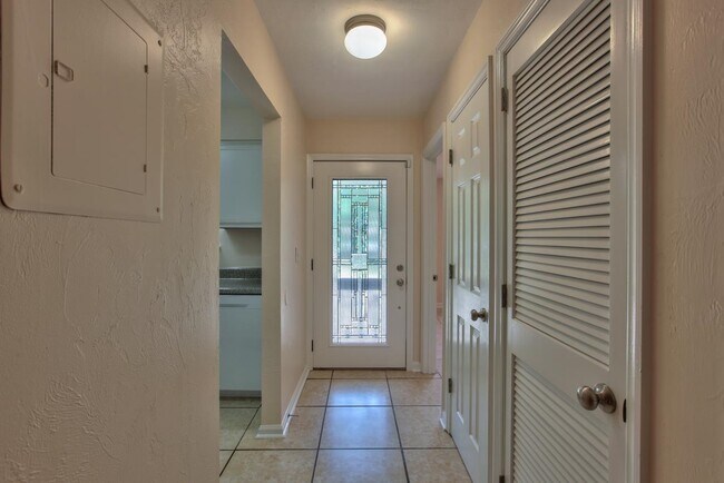Foto del edificio - 2913 Woodrich Dr