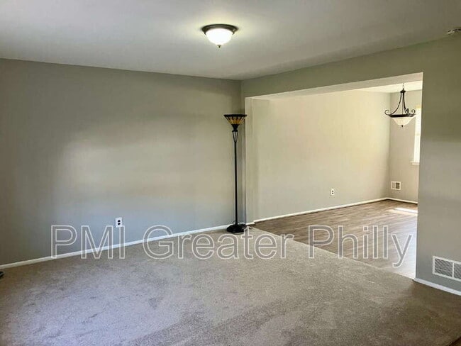 Building Photo - 2466 Brandon Ct