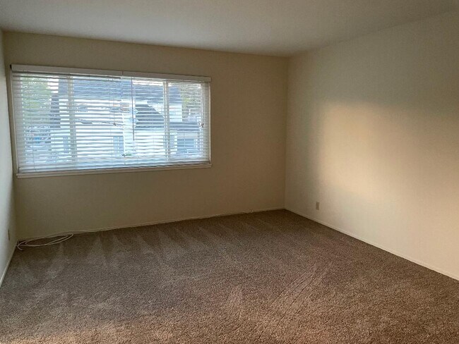 Building Photo - 691 Santa Lucia Ave