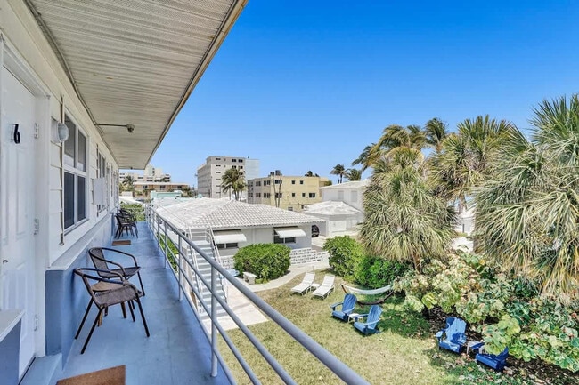 Foto del edificio - 810 S Surf Rd