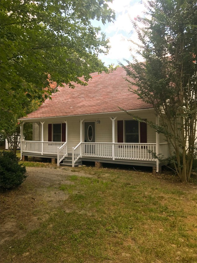 12235 Pinyon Ln, Ruther Glen, VA 22546 House for Rent in Ruther Glen