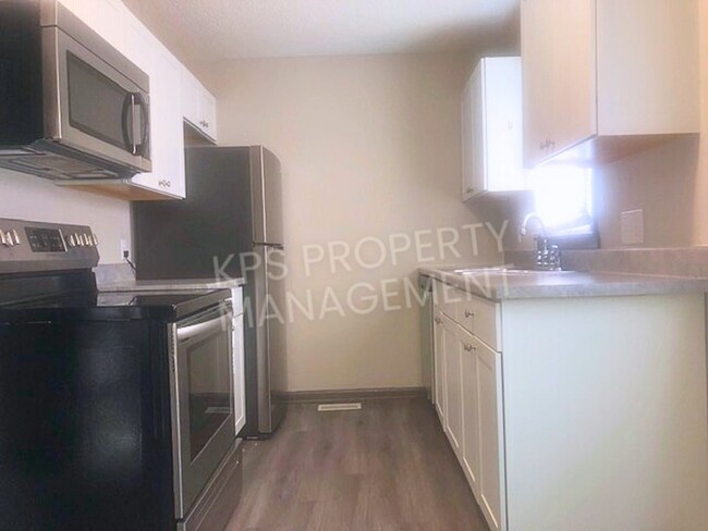 Building Photo - 2561 South Hydraulic Avenue