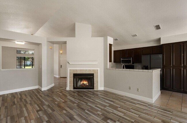 Foto del edificio - 7529 Ryland Ct